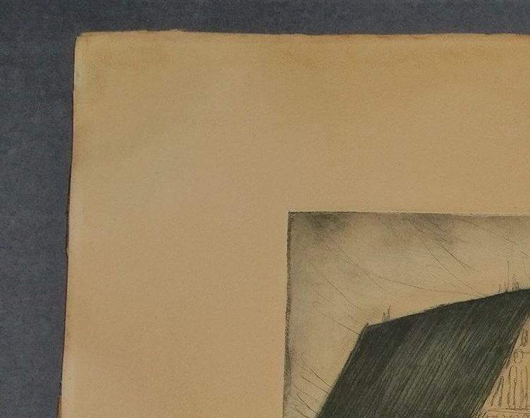 Jalmari Ruokokosken vuoden 1923 värigrafiikan happamuuden aiheuttama tummuminen ja vesivaurio ennen konservointia - tuttu Porvoon maisema